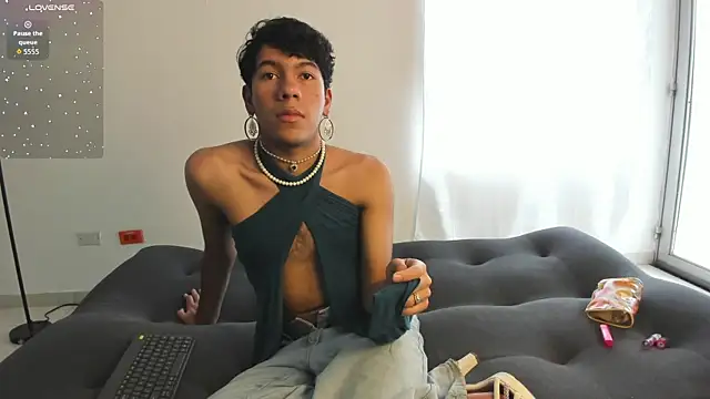 E R O S  online show from November 20, 7:57 pm