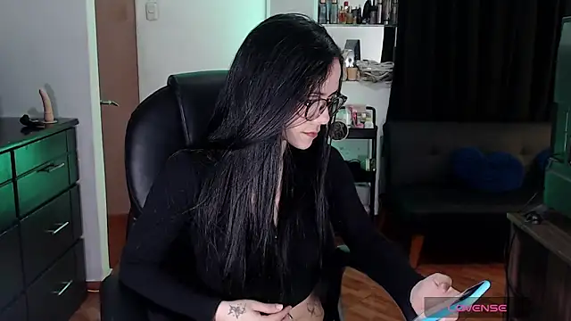 Snapshot of Ashley_olivares chatting on November 25, 2:33 am Ashley olivares online show from November 25, 2:33 am