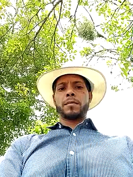 Snapshot of AlphaAlterX chatting on October 7, 6:05 pm AlphaAlterX online show from October 7, 6:05 pm