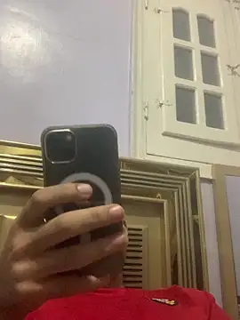 FlungBergenia online show from October 11, 5:00 pm