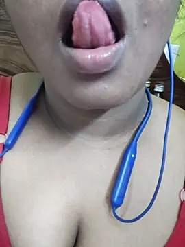 Snapshot of Tamil_Kaamini_Times chatting on November 4, 1:54 pm Tamil Kaamini Times online show from November 4, 1:54 pm