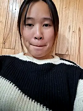 ALIENHR38 online show from November 12, 1:11 pm