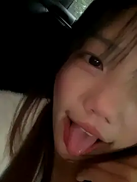 Snapshot of xixi_28 chatting on October 11, 2:44 am xixi 28 online show from October 11, 2:44 am