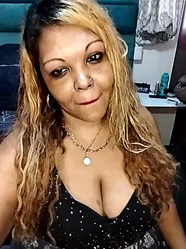 Snapshot of hemilynthomas2467 chatting on November 16, 11:16 am hemilynthomas2467 online show from November 16, 11:16 am