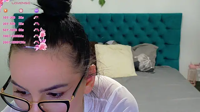 Snapshot of LexieRosse chatting on September 15, 6:46 am LexieRosse online show from September 15, 6:46 am