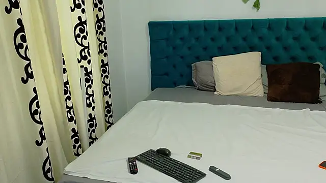 Snapshot of LexieRosse chatting on September 24, 5:55 am LexieRosse online show from September 24, 5:55 am