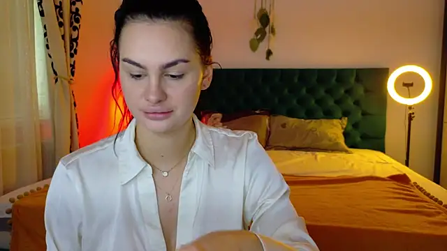 Snapshot of LexieRosse chatting on October 4, 8:45 am LexieRosse online show from October 4, 8:45 am