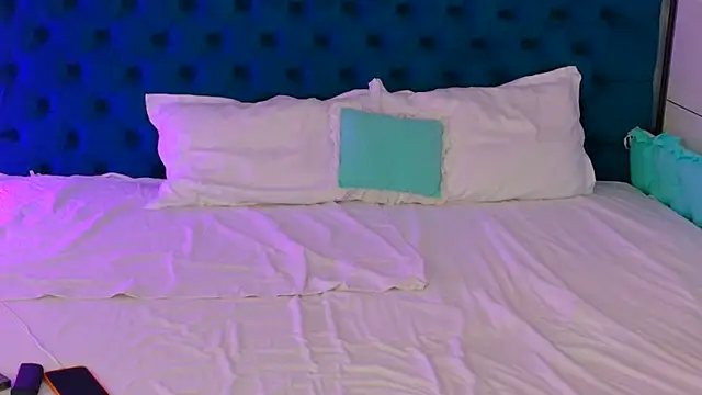 LexieRosse online show from April 10, 7:57 am