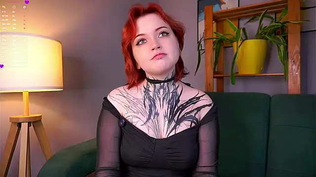 Snapshot of MarnaHarbor chatting on October 8, 1:09 pm MarnaHarbor online show from October 8, 1:09 pm