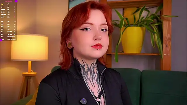 Snapshot of MarnaHarbor chatting on October 12, 1:21 pm MarnaHarbor online show from October 12, 1:21 pm