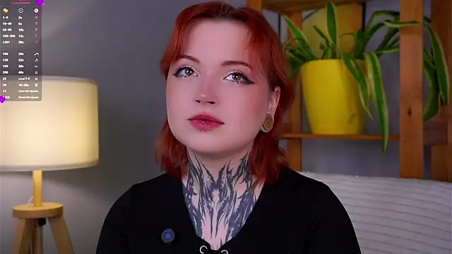 Snapshot of MarnaHarbor chatting on October 18, 1:56 pm MarnaHarbor online show from October 18, 1:56 pm