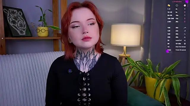 Snapshot of MarnaHarbor chatting on October 21, 11:44 am MarnaHarbor online show from October 21, 11:44 am