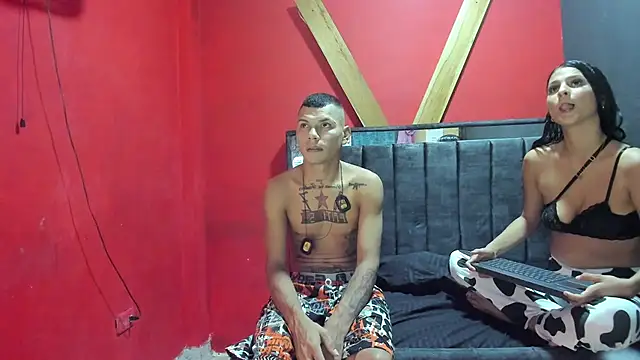 Snapshot of catalina_hard_love chatting on November 6, 12:22 am catalina hard love online show from November 6, 12:22 am