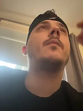 Snapshot of XXKieran chatting on September 11, 5:02 pm XXKieran online show from September 11, 5:02 pm