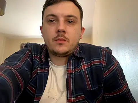 Snapshot of XXKieran chatting on October 12, 11:53 am XXKieran online show from October 12, 11:53 am