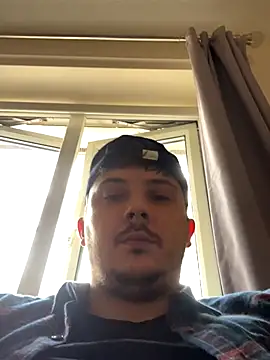 Snapshot of XXKieran chatting on October 15, 11:21 am XXKieran online show from October 15, 11:21 am