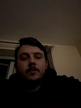 Snapshot of XXKieran chatting on November 2, 9:28 pm XXKieran online show from November 2, 9:28 pm