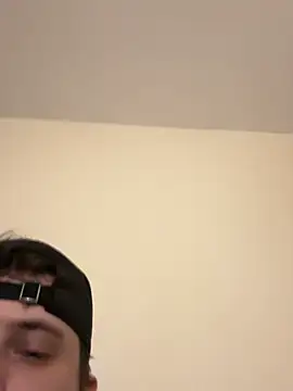 Snapshot of XXKieran chatting on November 4, 8:08 pm XXKieran online show from November 4, 8:08 pm