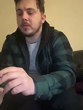 Snapshot of XXKieran chatting on February 14, 11:12 pm XXKieran online show from February 14, 11:12 pm