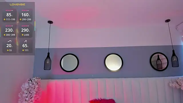 Snapshot of Mila_Hank_ chatting on November 9, 12:14 pm Mila Hank online show from November 9, 12:14 pm