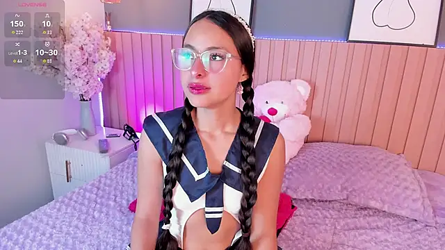 Annie  2 online show from October 3, 12:02 pm