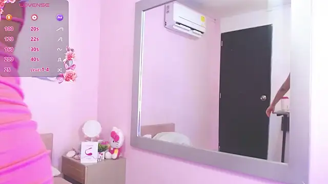 kiity horny  online show from December 4, 12:25 pm