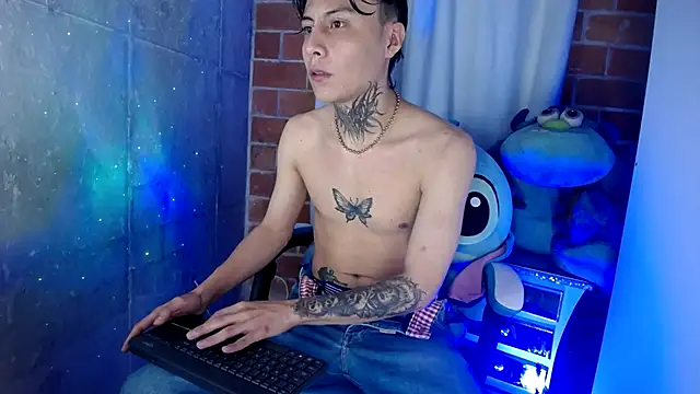 anaximandro hot online show from November 8, 6:13 am