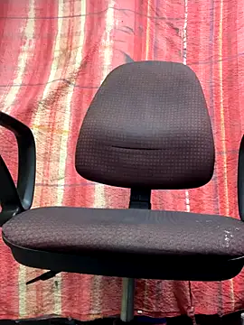 Snapshot of bmwe71 chatting on November 28, 8:17 am bmwe71 online show from November 28, 8:17 am