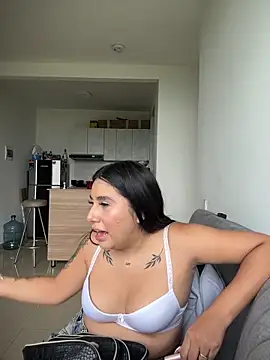 Sophie Dreamss online show from April 18, 7:58 pm