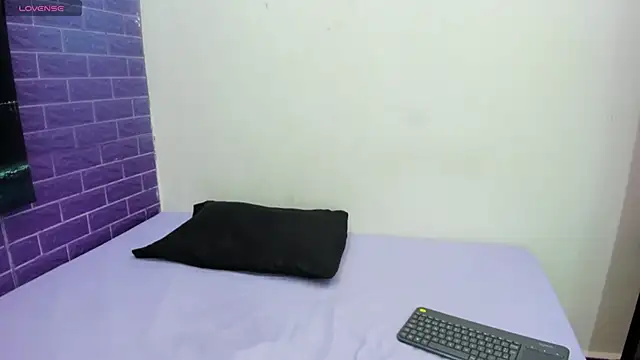 Snapshot of Cora_222 chatting on September 21, 11:23 am Cora 222 online show from September 21, 11:23 am