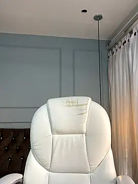 Valery kitty18 online show from December 3, 11:52 am