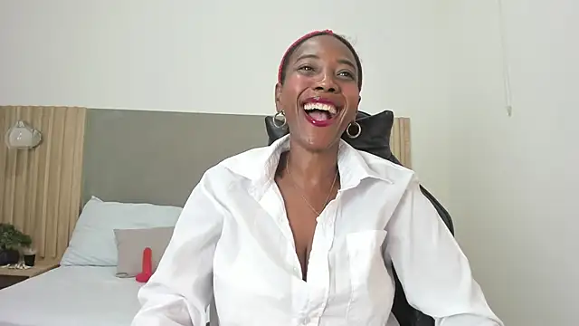 Snapshot of coral15_ chatting on November 15, 7:54 pm coral15 online show from November 15, 7:54 pm