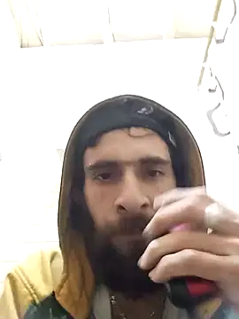 Snapshot of hairy_mannn chatting on October 12, 12:53 am hairy mannn online show from October 12, 12:53 am