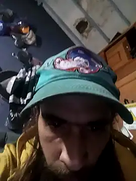 Snapshot of hairy_mannn chatting on November 15, 1:07 pm hairy mannn online show from November 15, 1:07 pm