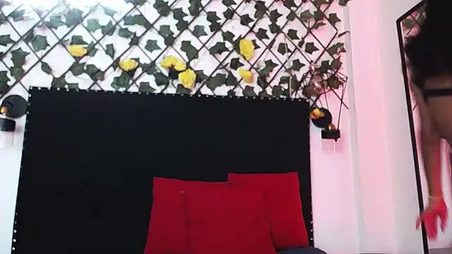 vwildcatper online show from October 27, 7:51 pm