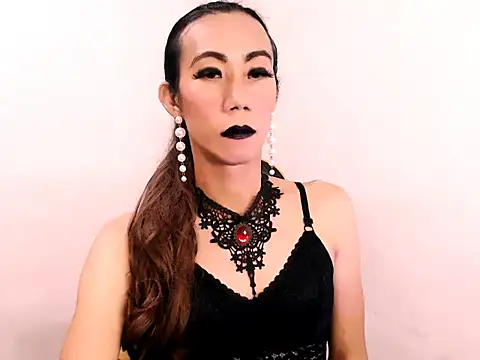 xx9inchesCOCKxx online show from October 3, 3:42 pm