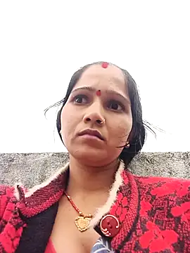 Snapshot of Jooli_xx chatting on October 31, 11:33 am Jooli xx online show from October 31, 11:33 am