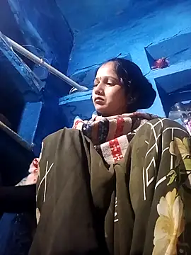 Snapshot of Jooli_xx chatting on November 28, 1:41 am Jooli xx online show from November 28, 1:41 am