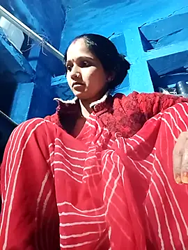 Jooli xx online show from December 21, 1:07 pm