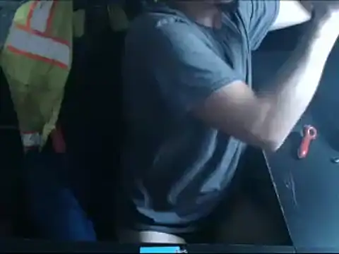 Snapshot of YoBlezz chatting on October 22, 6:13 am YoBlezz online show from October 22, 6:13 am