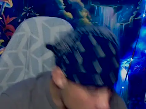 Snapshot of YoBlezz chatting on November 27, 9:55 am YoBlezz online show from November 27, 9:55 am