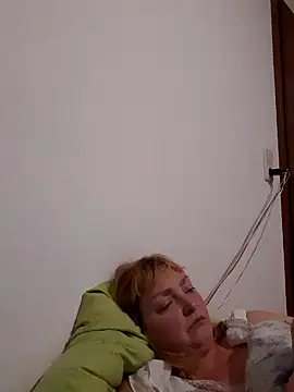 Snapshot of LiluLiluLilu chatting on October 13, 8:53 pm LiluLiluLilu online show from October 13, 8:53 pm