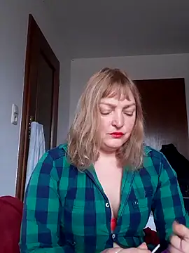 Snapshot of LiluLiluLilu chatting on December 5, 8:23 am LiluLiluLilu online show from December 5, 8:23 am