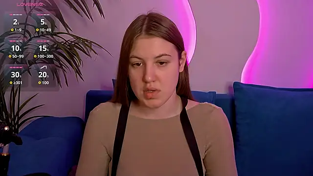 MelanieHenders online show from November 9, 5:50 am