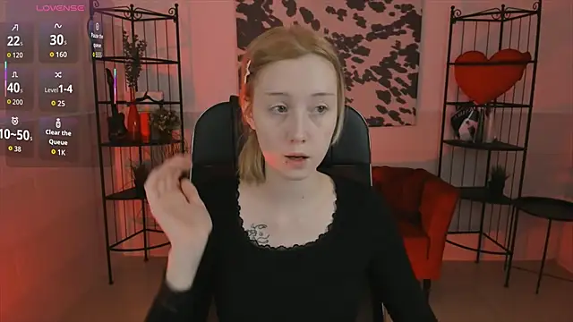 Snapshot of RubyBennett chatting on October 17, 7:00 am RubyBennett online show from October 17, 7:00 am