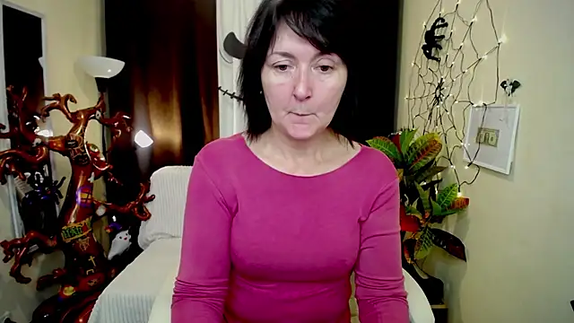 VivianGuchih online show from October 11, 6:01 am