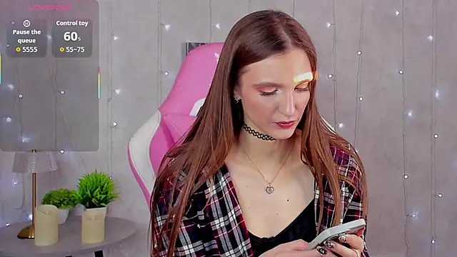 Alisha Green online show from October 24, 9:17 am