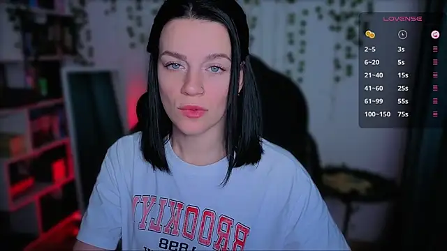 raspberry  girl  online show from September 24, 9:51 pm