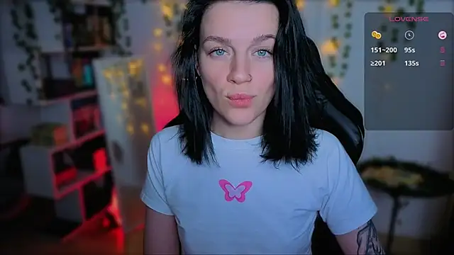 raspberry  girl  online show from September 25, 11:41 pm