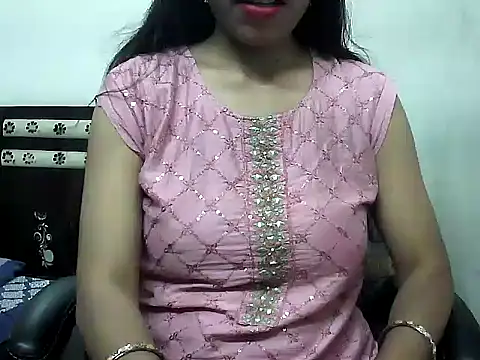 Snapshot of Lalita_thakur chatting on October 19, 4:07 pm Lalita thakur online show from October 19, 4:07 pm